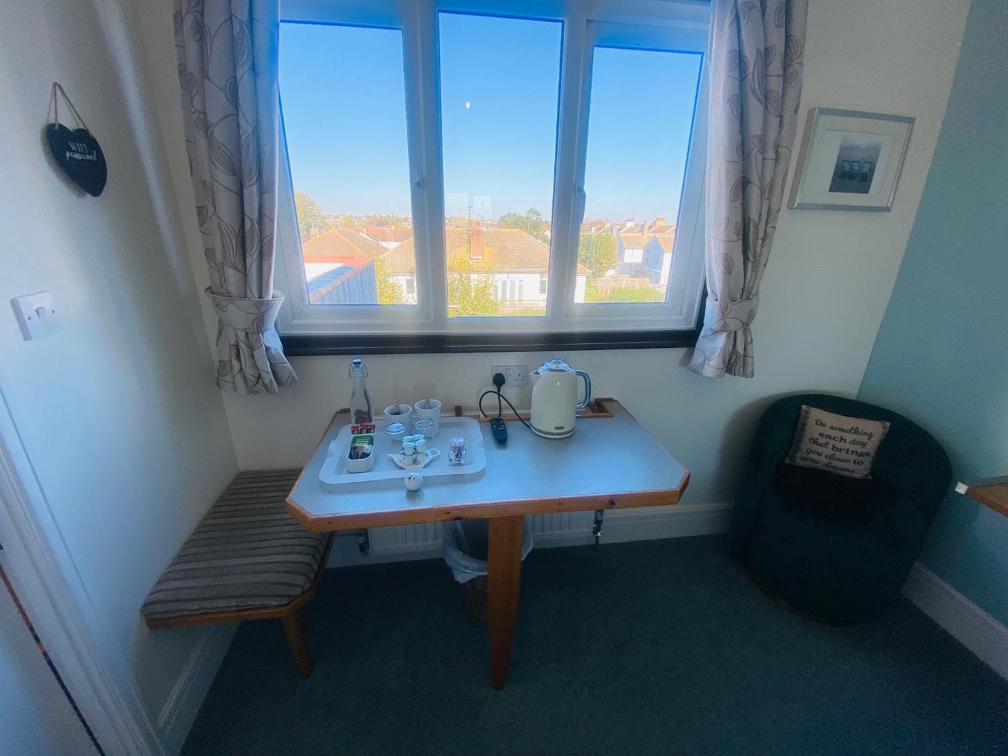 Pebbles Guest House Саутенд-он-Сі Номер фото
